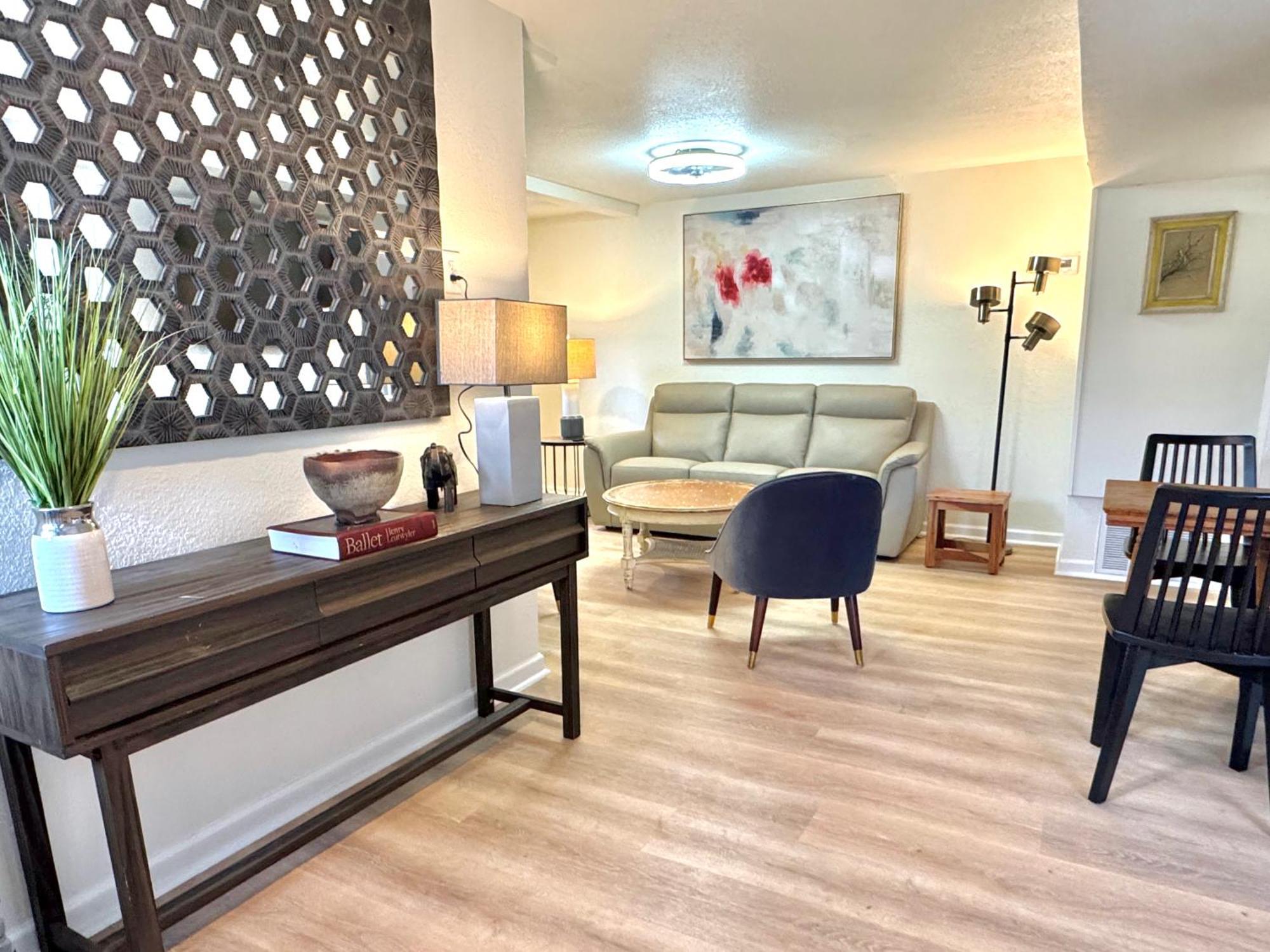 Upgraded Suite - Easy Access To Uptown #N29 Oklahoma City Exterior photo